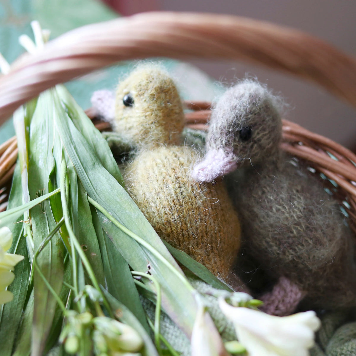 Charming Little Duck Knitting Pattern