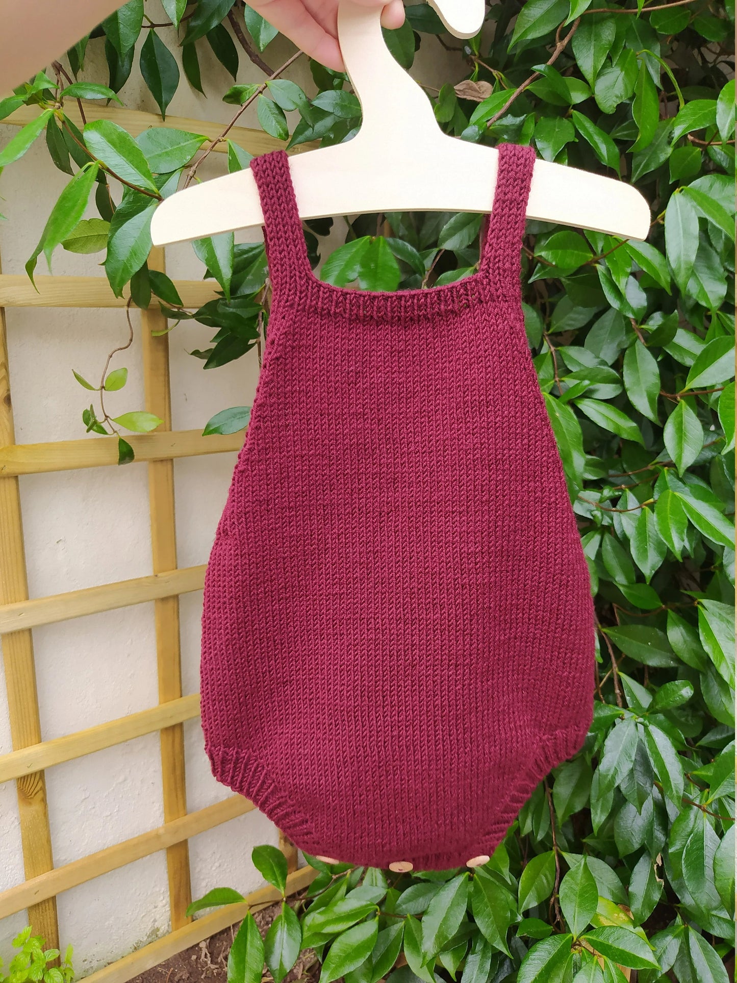 Cozy Autumn Baby Outfit Knitting Pattern