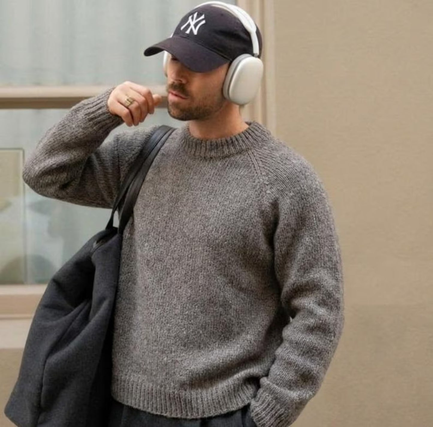 Classic Men Raglan Pullover Knitting Pattern