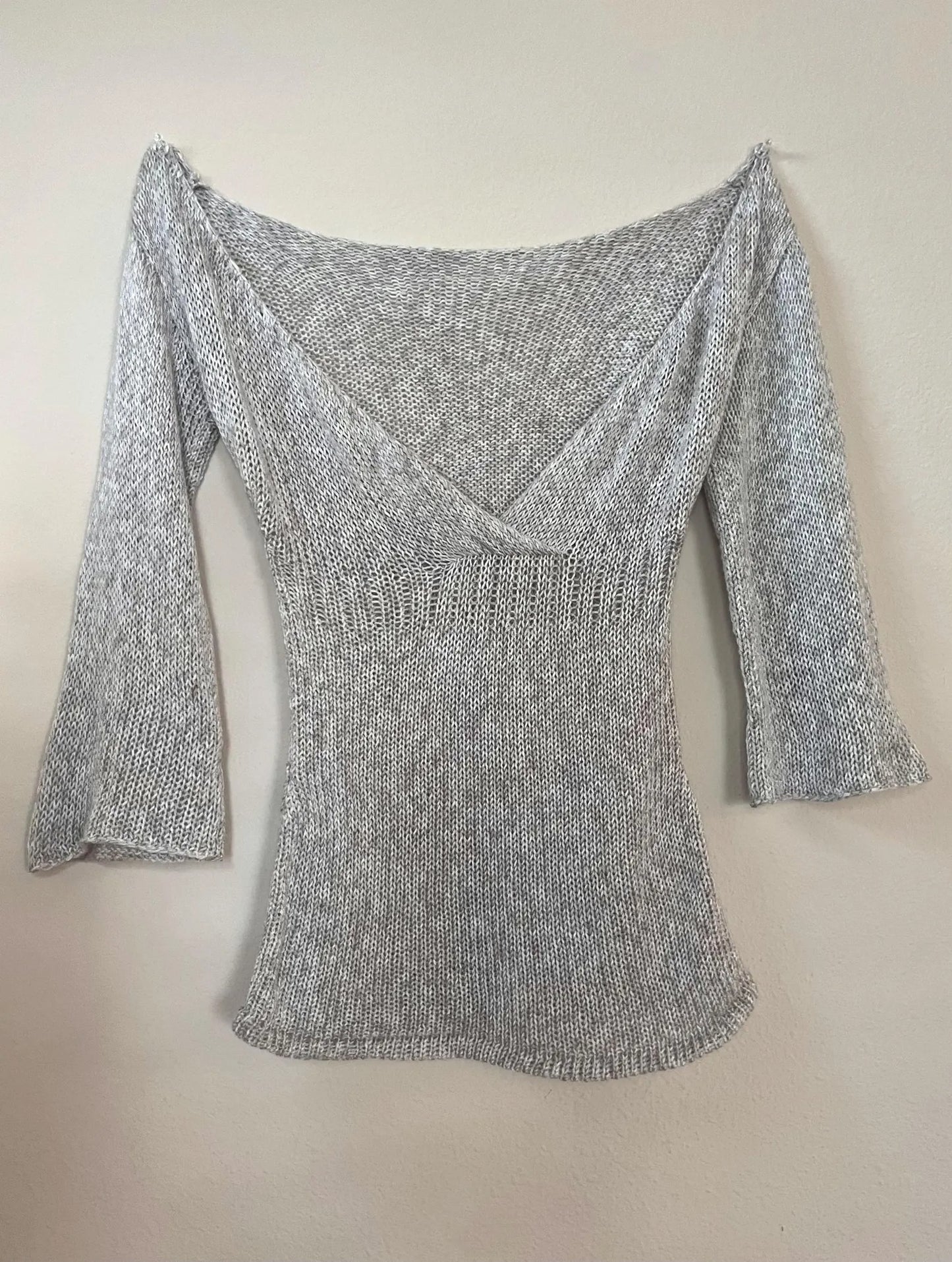 Elegant Three-Quarter Sleeve Blouse Knitting Pattern