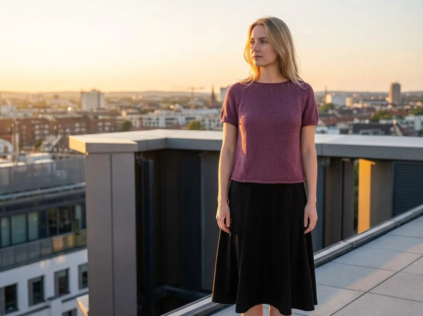 Seamless Round-Yoke Summer Tee Knitting Pattern
