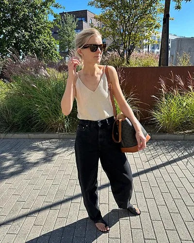 Classy Woman Tank Top Knitting Pattern