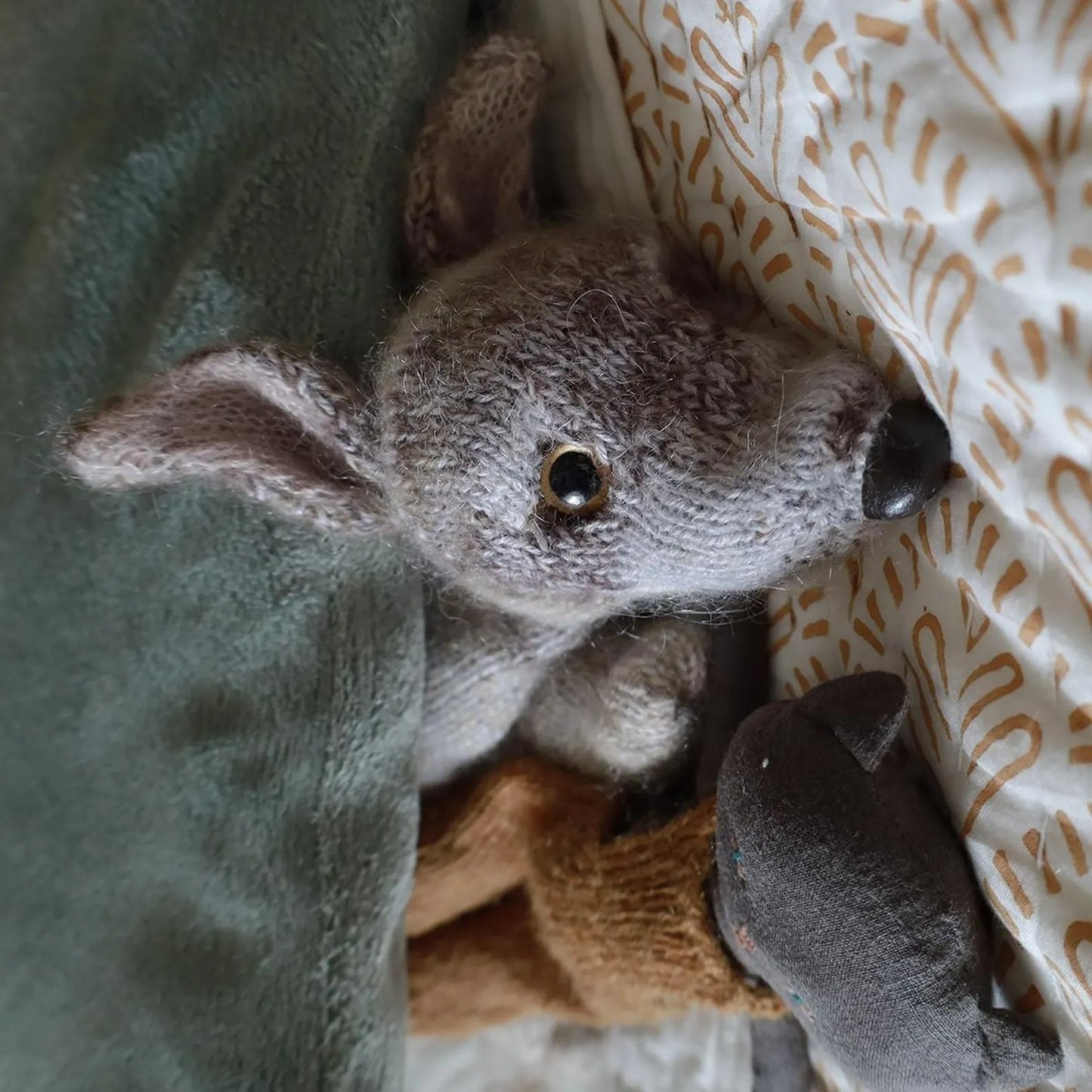 Graceful Sprint Hound Knitting Pattern