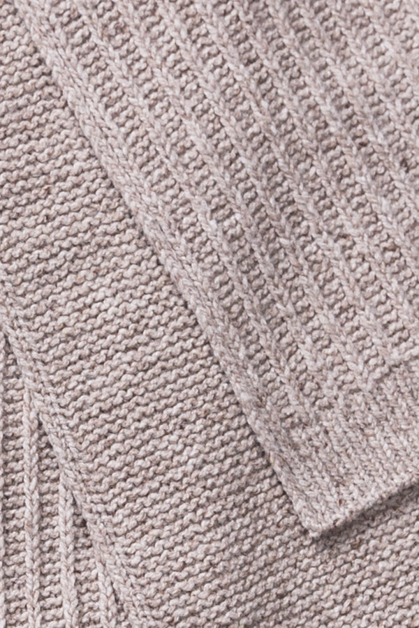 Close-up of the reversible rib texture and neat scarf edge