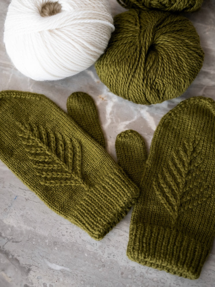 Evergreen Sprig Mittens Knitting Pattern – finished design