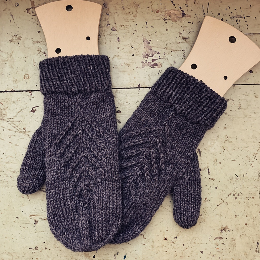 Evergreen Sprig Mittens Knitting Pattern – finished design