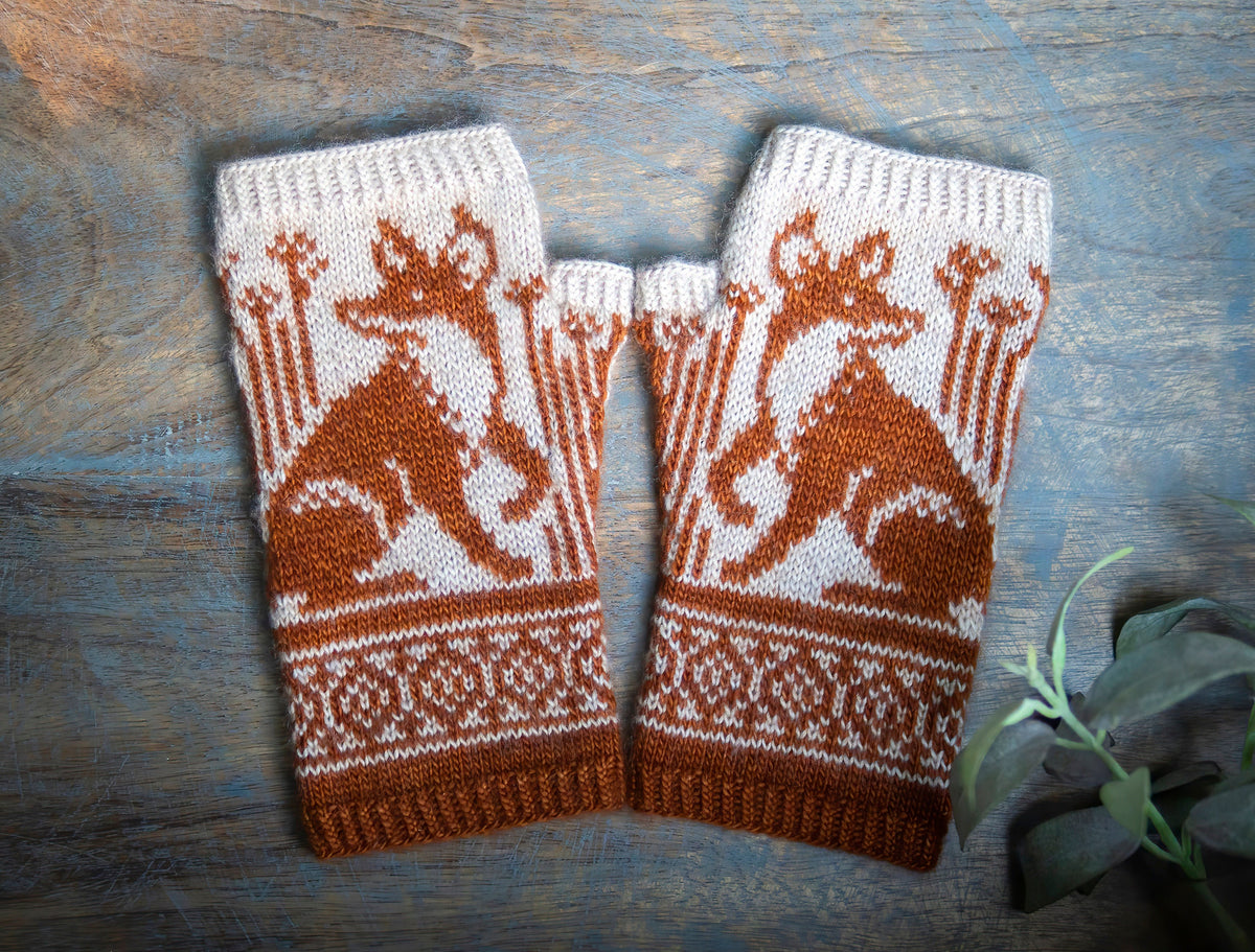 Sly Fox Fingerless Mitts Knitting Pattern – finished design